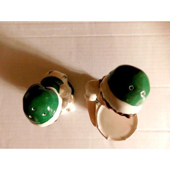 LENOX ~ Elf Holiday Salt & Pepper Shakers ~ New In Box - Picture 4 of 5